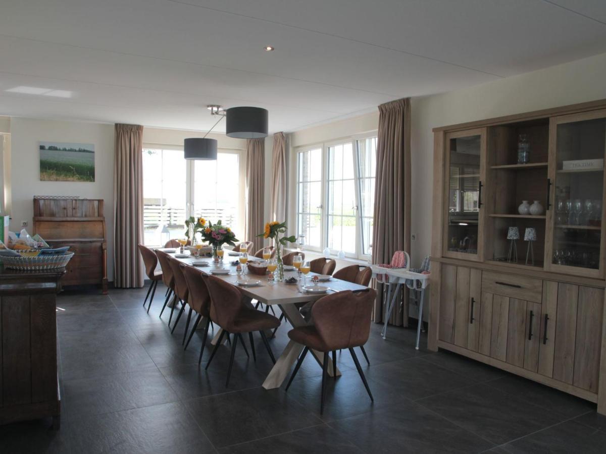 Beautiful And Spacious Villa With A Panoramic View Near The Beach Of Cadzand Exterior photo